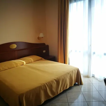 Ambasciata Hotel 3*