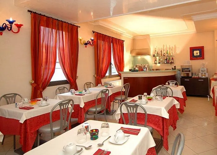 Hotel Ambasciata Venice - Atika & Atif Mestre