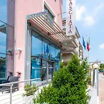 Hotel Ambasciata Venice - Atika & Atif 3*