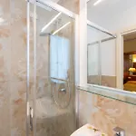 Hotel Ambasciata Venice - Atika & Atif