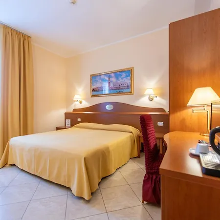 Hotel Ambasciata Venice - Atika & Atif 3*