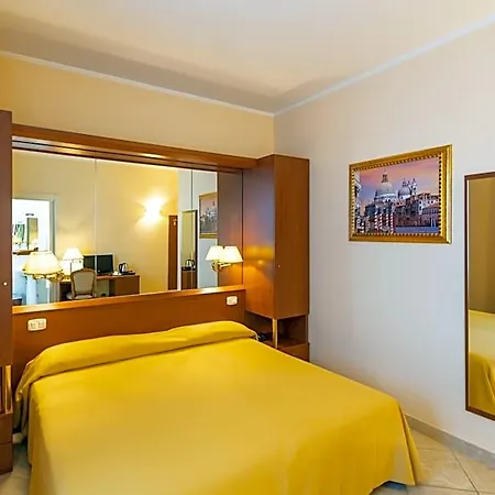 Ambasciata Venice - Atika & Atif 3*