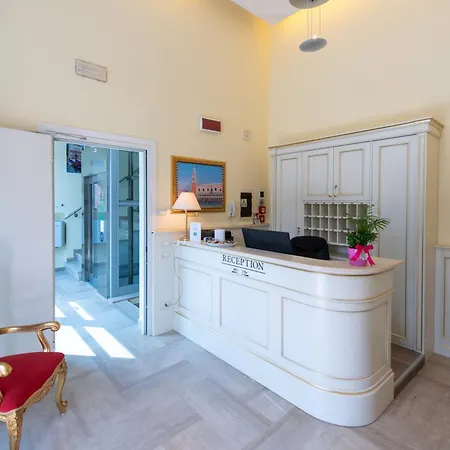 Ambasciata Venice - Atika & Atif 3* 梅斯特雷