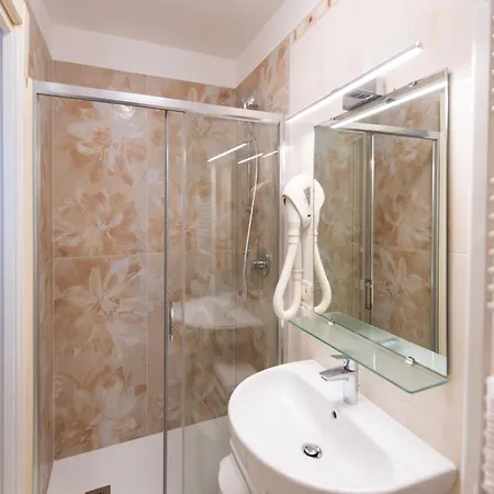 Hotel Ambasciata 3*