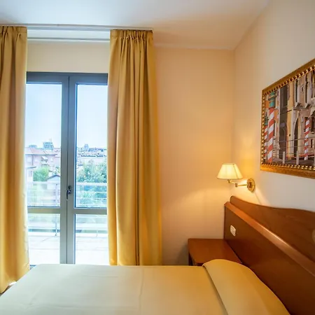 Ambasciata Venice - Atika & Atif 梅斯特雷