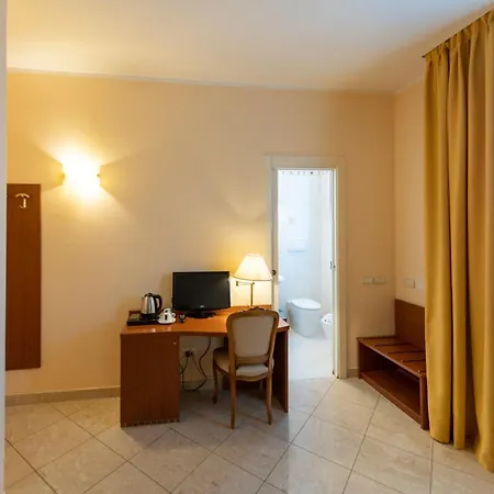 Hotel Ambasciata Venice - Atika & Atif 3*